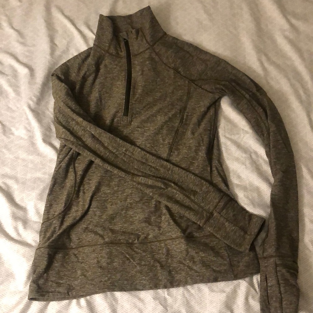 Lululemon Rush Hour 1/2 Zip. Size 4.